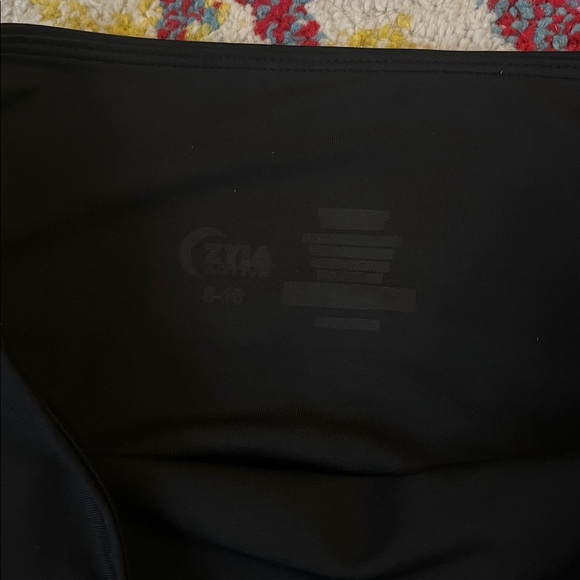 ZYIA ACTIVE FLAME LEGGINGS SIZE 8-10 LIGHT N TIGHT - Picture 8 of 9